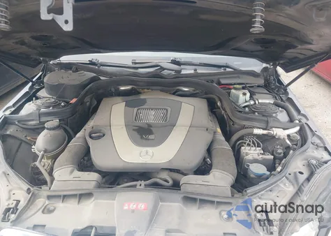 2010 Mercedes-Benz E 350 z USA, uszkodzony, nr VIN WDDHF5GB2AA179097